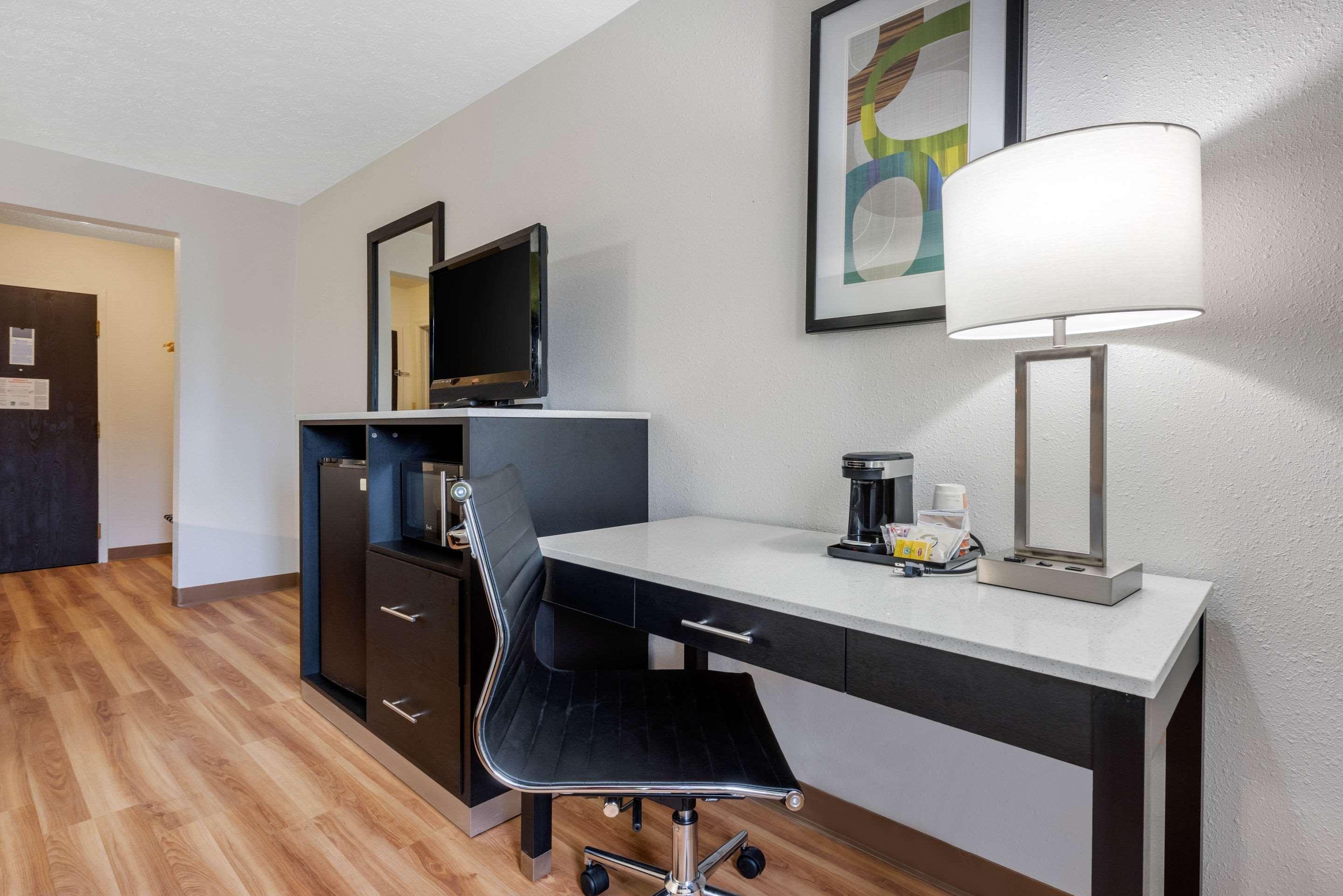 Quality Inn Coraopolis Екстер'єр фото