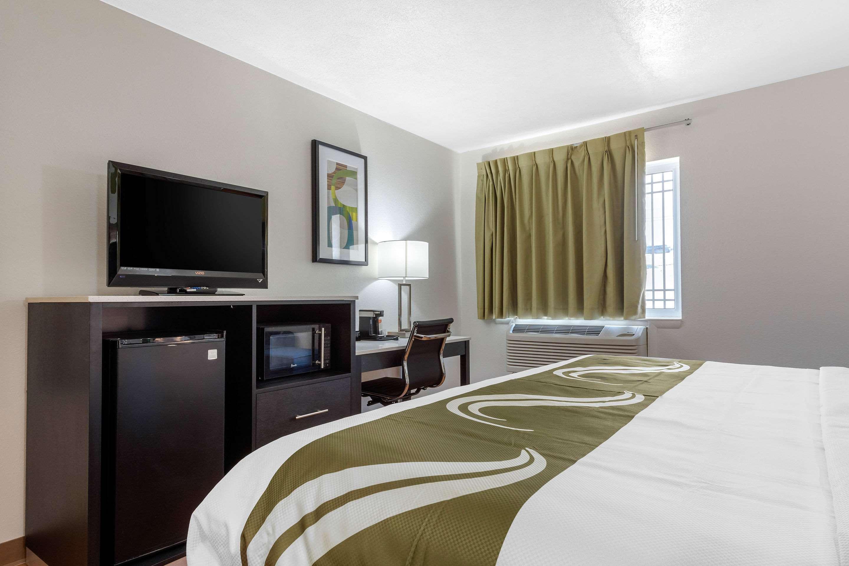 Quality Inn Coraopolis Екстер'єр фото